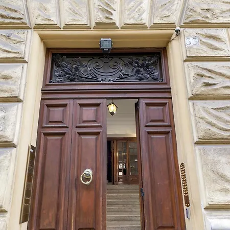 Porta Castello Charme-2